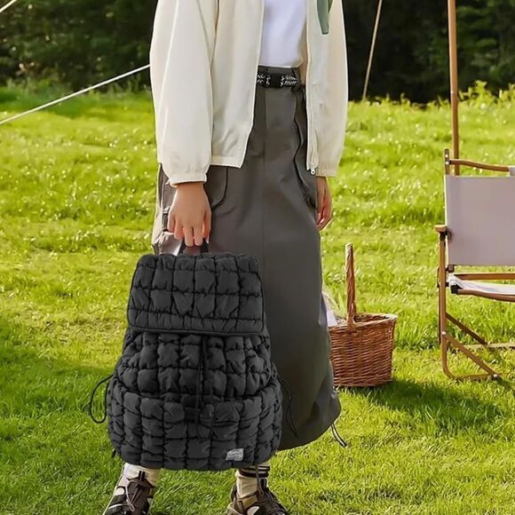 Quilted puffer backpack - Picture 5 of 8